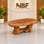 Sylvara sculptural Suar wood coffee table displayed in the Niwara Bisoepo Furniture studio